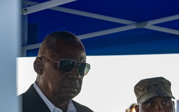 U.S. Secretary of Defense Lloyd Austin visits servicemembers in Japan; thanks U.S. Army’s 5th Composite Watercraft Company