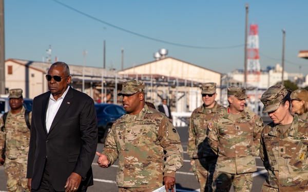 U.S. Secretary of Defense Lloyd Austin visits servicemembers in Japan; thanks U.S. Army’s 5th Composite Watercraft Company