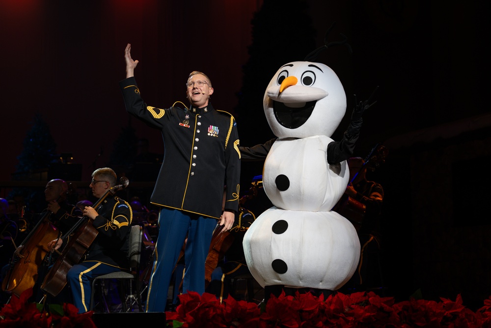 U.S. Army Band peforms annual American Holiday Festival to sold out audience