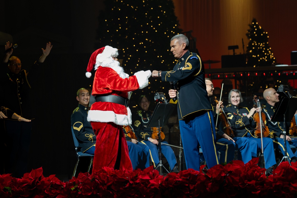 U.S. Army Band peforms annual American Holiday Festival to sold out audience