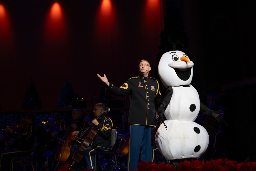 U.S. Army Band peforms annual American Holiday Festival to sold out audience