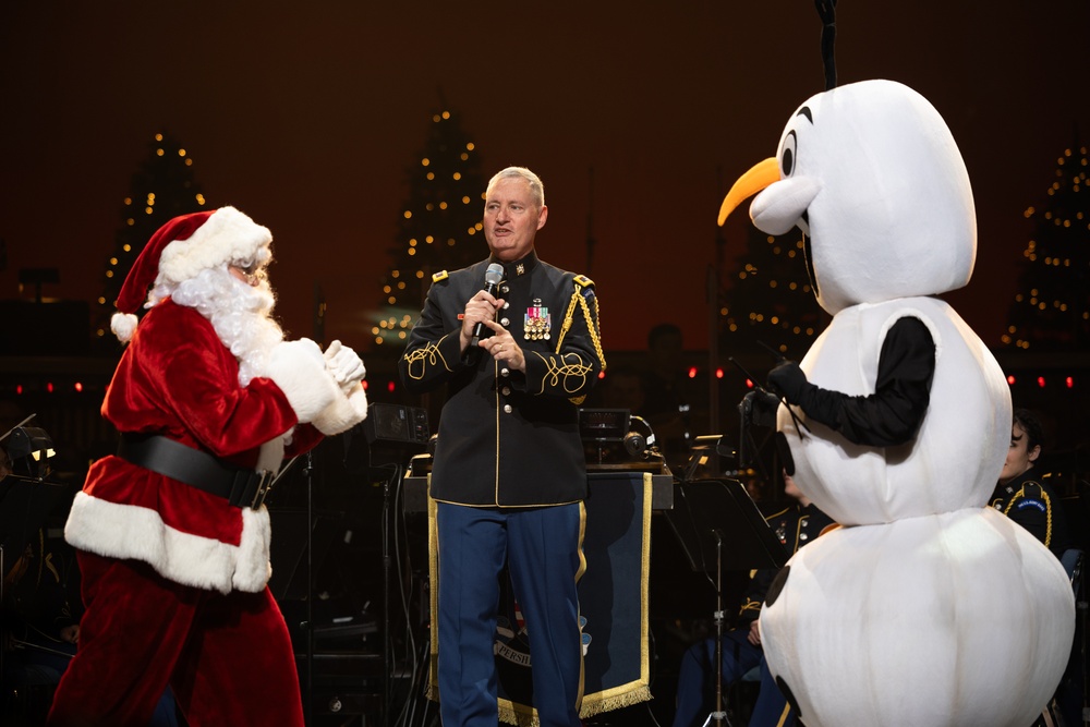 U.S. Army Band peforms annual American Holiday Festival to sold out audience