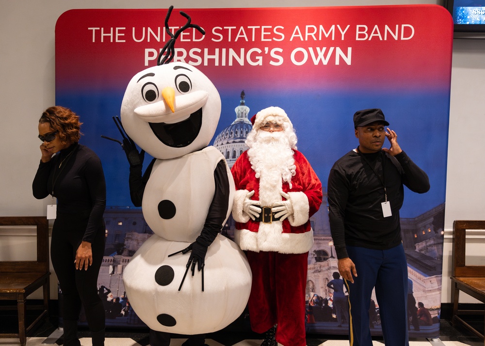 U.S. Army Band peforms annual American Holiday Festival to sold out audience