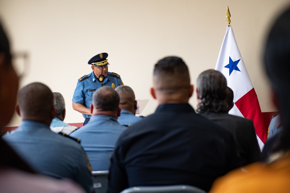 U.S. Embassy presents first fire station in Darien region