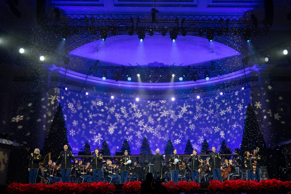 The U.S. Army Band Delivers a Snowy Performance with 'White Christmas' at American Holiday Festival