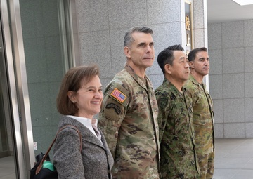 Yama Sakura 87: Secretary of Defense Visits Camp Asaka