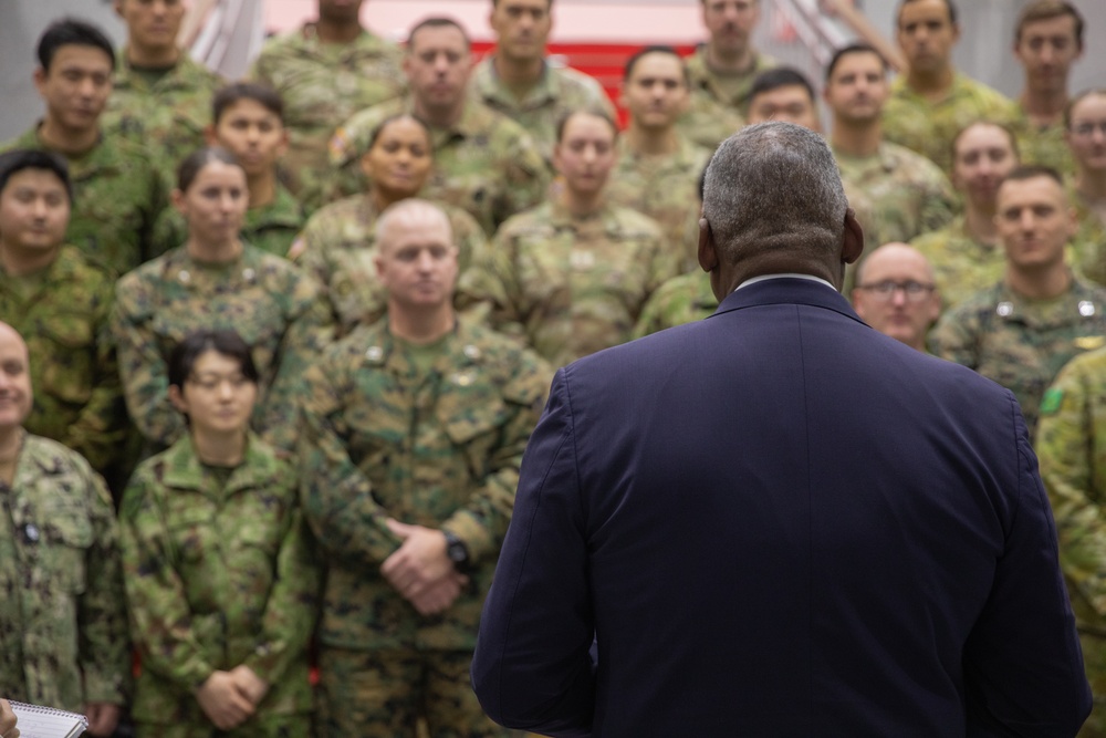 Yama Sakura 87: Secretary of Defense Lloyd J. Austin III visits Camp Asaka, Japan