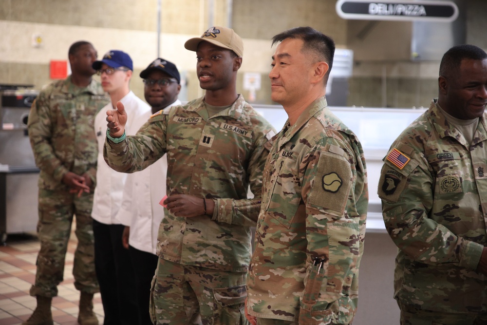 CG Pak Recognizes Sustainer Grill Staff for Thanksgiving Efforts