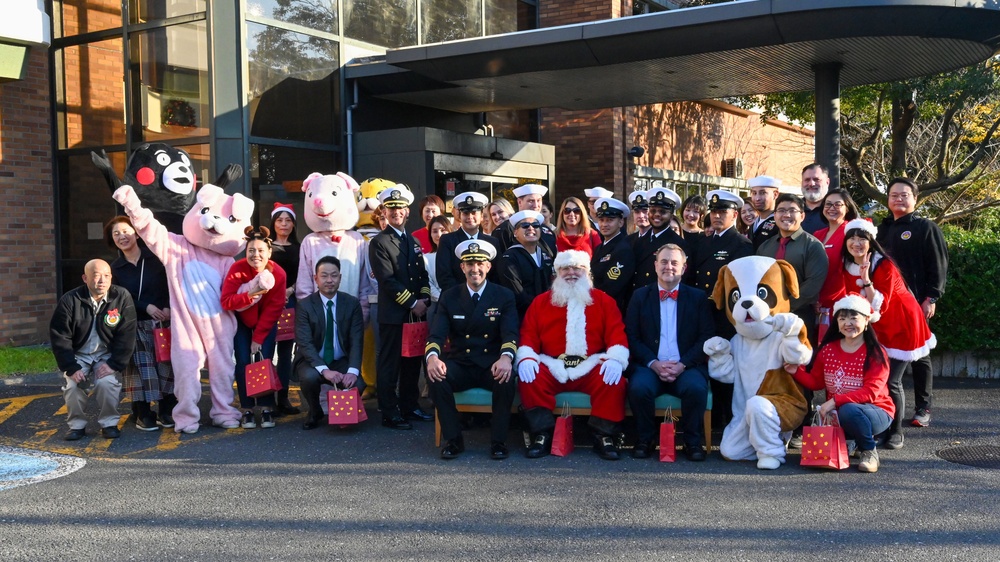 SRF-JRMC Delivers the Holiday Spirit to Miura Shiratori-en