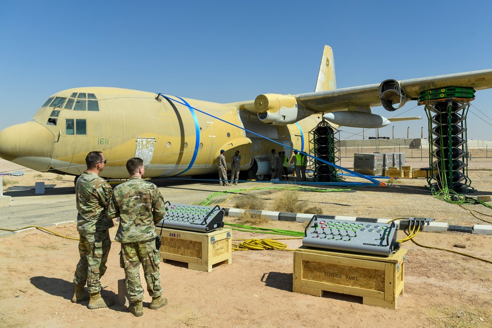 378th EMXS Airmen Assist Host Nations Partners Evaluate New Aircraft Recovery Technology