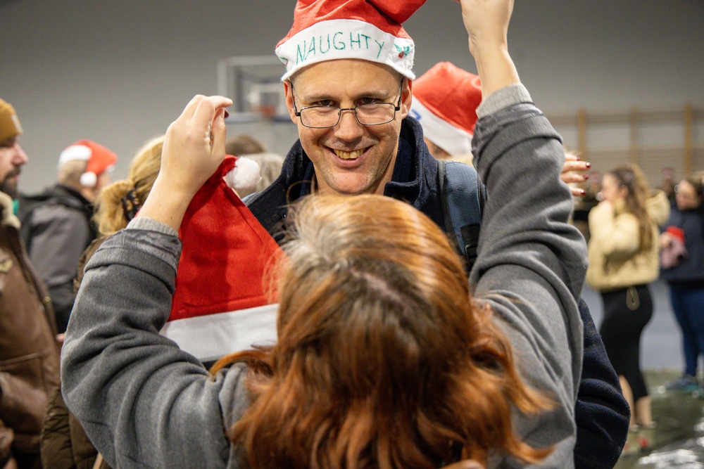 USAG Poland hosts inaugural tree lighting