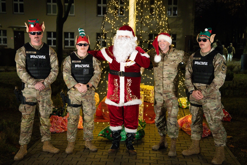 USAG Poland hosts inaugural tree lighting