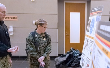 NMRC Hosts Marine Corps Warfighting Laboratory Expeditionary Medicine Branch Head Cmdr. Kellye Donovan