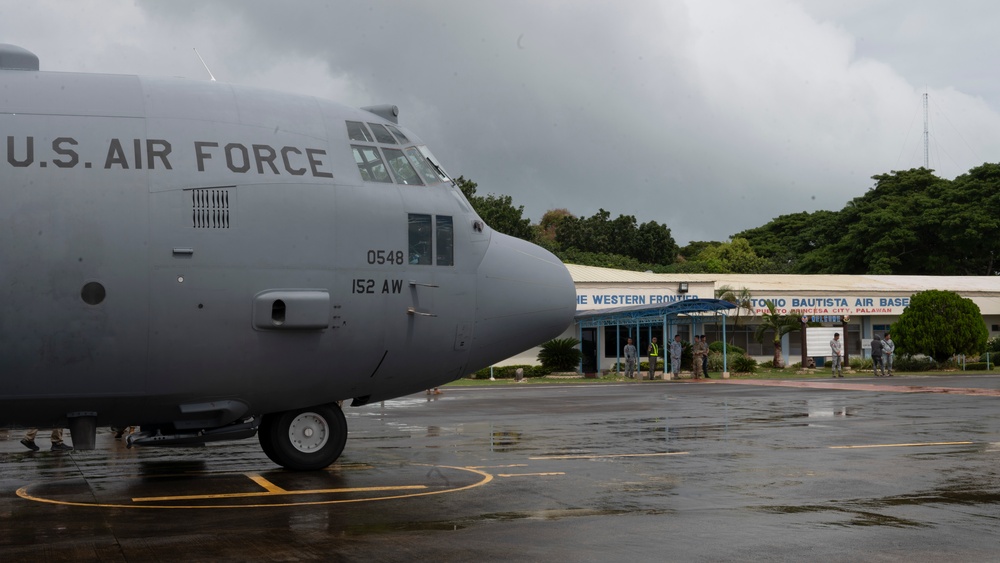 Strengthening Partnerships: U.S. and Philippine Air Forces Execute Dynamic Force Employment Training in the Philippines