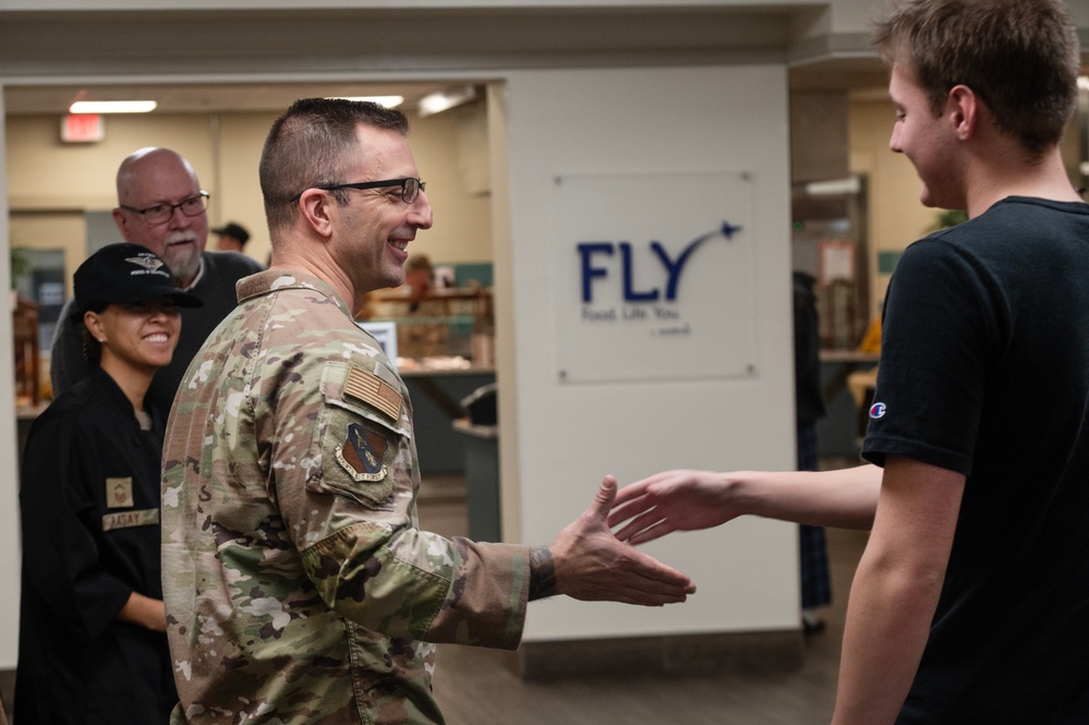 Team Seymour thanks Airmen for service during Thanksgiving meal