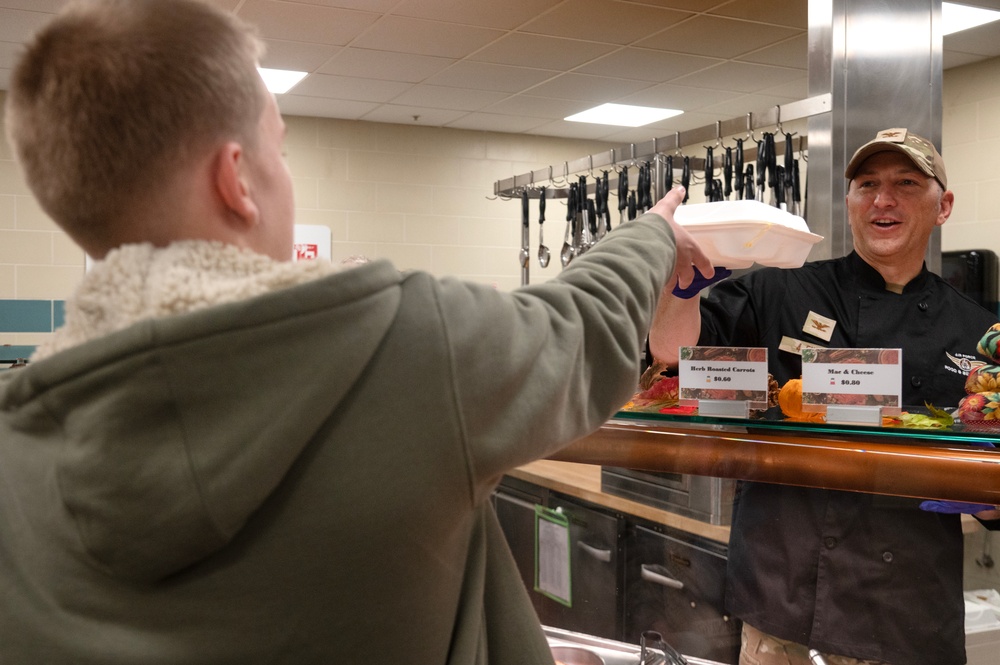 Team Seymour thanks Airmen for service during Thanksgiving meal