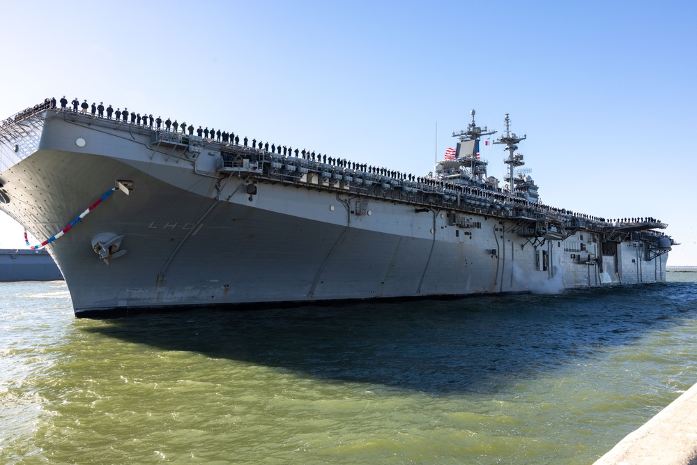 USS WASP and the 24th Marine Expeditionary Unit (Special Operations Capable) Returns to Naval Station Norfolk