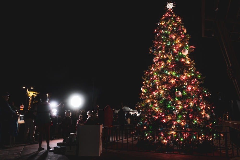 Twentynine Palms celebrates its annual Holiday Festival