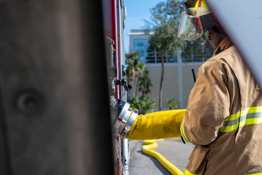 MacDill 6th Civil Engineer Squadron responds to car fire