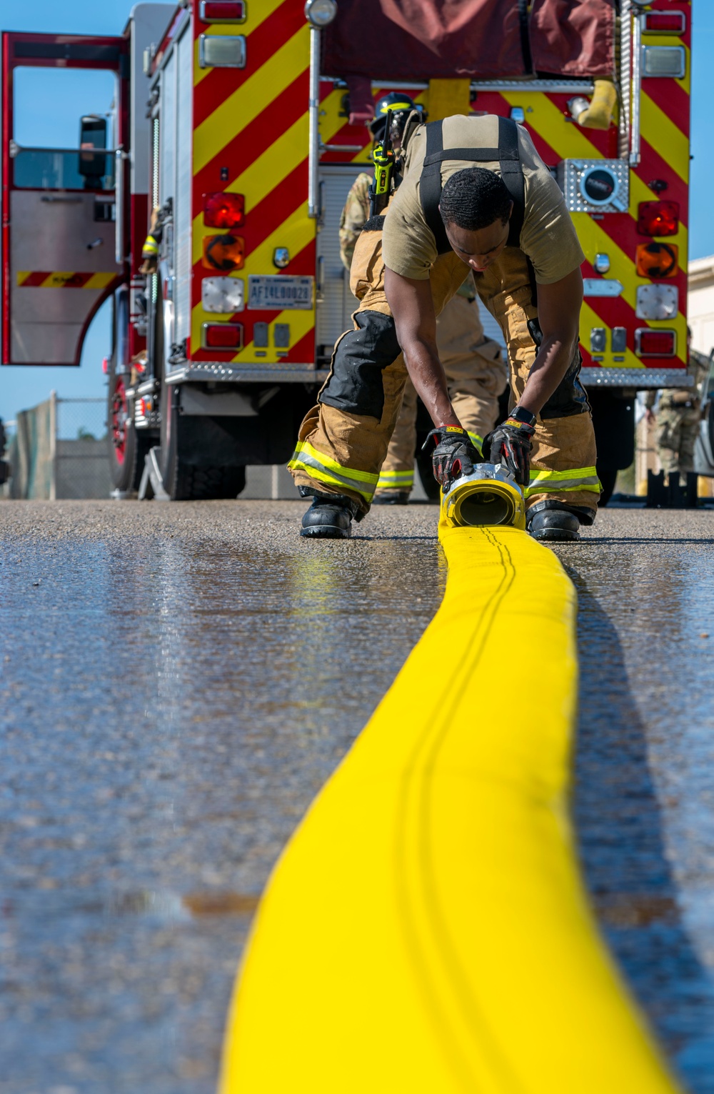 MacDill 6th Civil Engineer Squadron responds to car fire