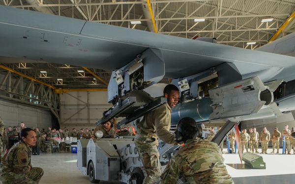 Load Crew Comp Tiger AMU vs. Reaper AMU