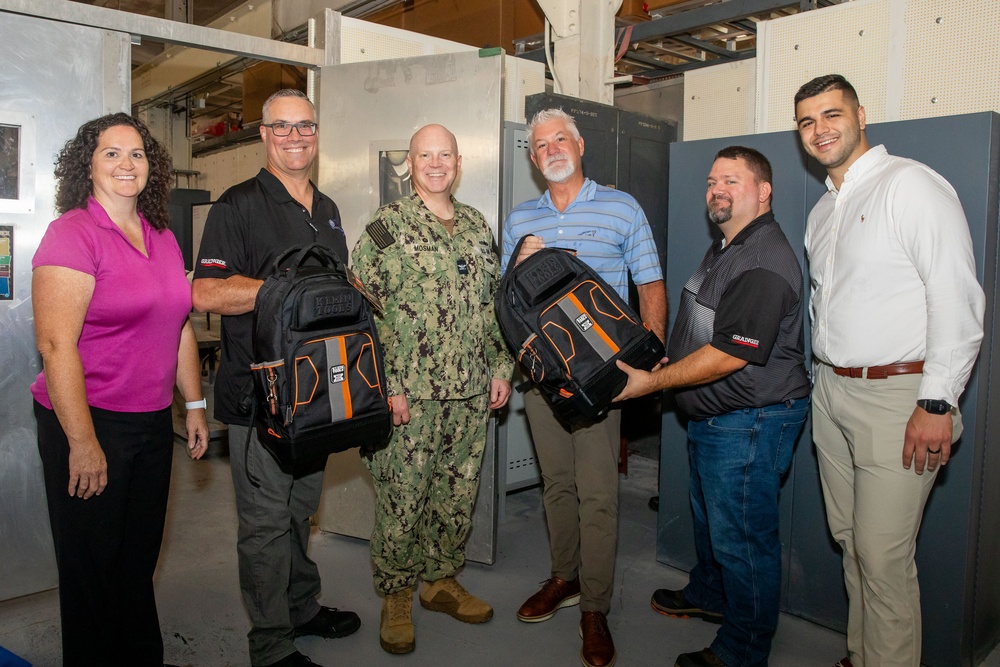 Norfolk Naval Shipyard Begins Issuance of Individual Toolkits to Production Workforce