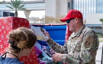 FL Guardsmen Donate Toys To Local Children's Hospital