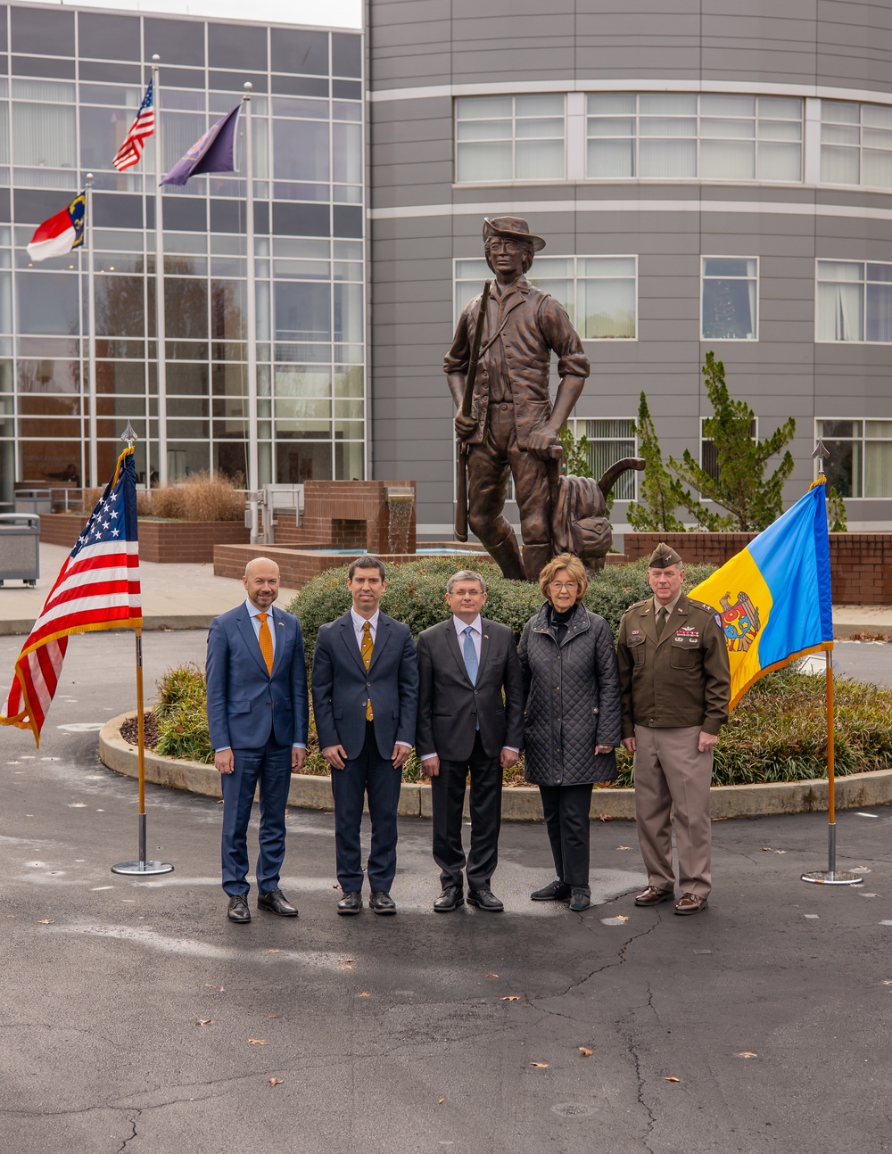 Round Table with Moldova