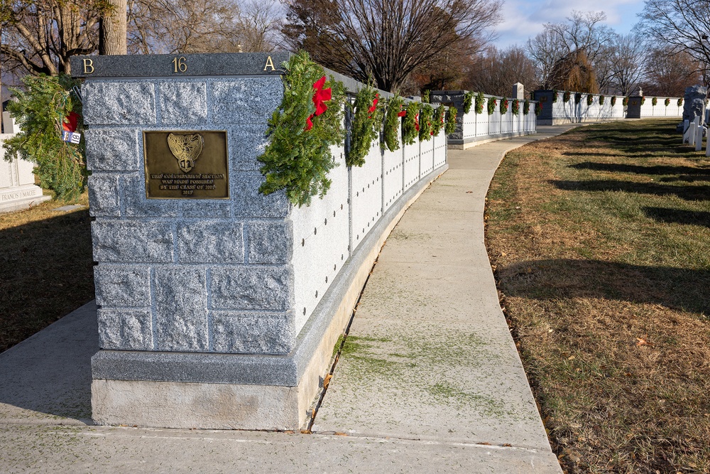 Volunteer spirit, hard work in paying respect to those buried at cemetery during Wreaths Across America