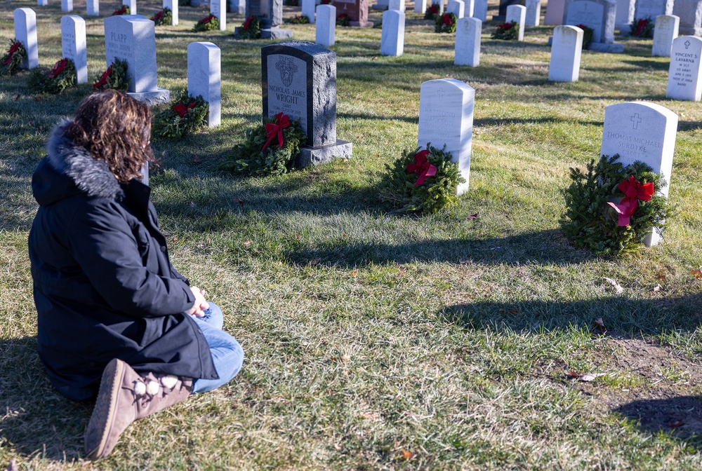 Volunteer spirit, hard work in paying respect to those buried at cemetery during Wreaths Across America