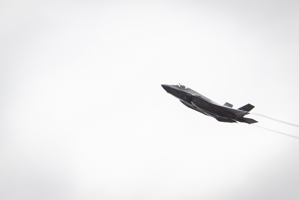 Marines With 3rd Force Reconnaissance executes Tactical Air Control Party