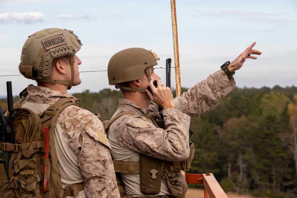 Marines With 3rd Force Reconnaissance execute a Tactical Air Control Party