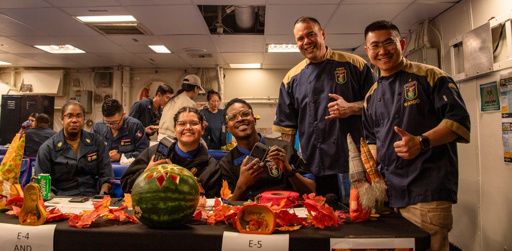 USS Essex Celebrates Thanksgiving