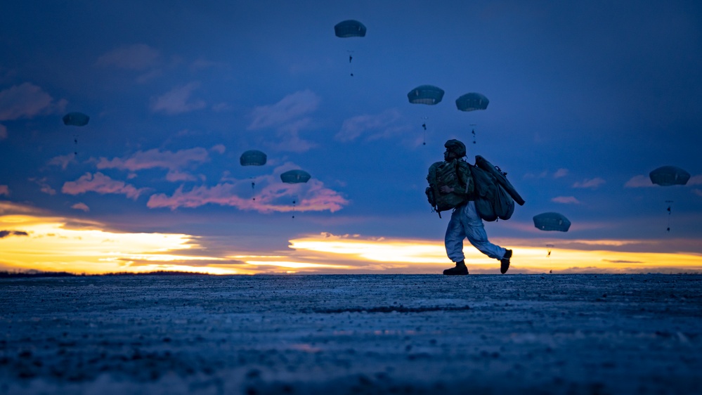 VMGR-153 supports Toys for Tots in Alaska