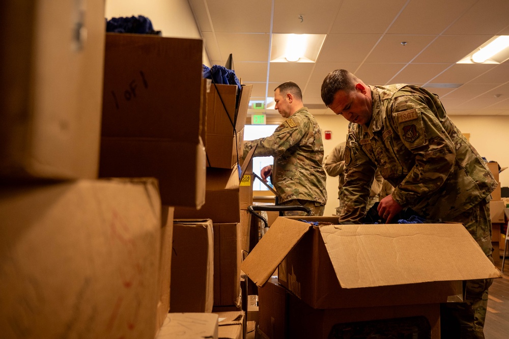 1st Sergeants Spread Holiday Cheer