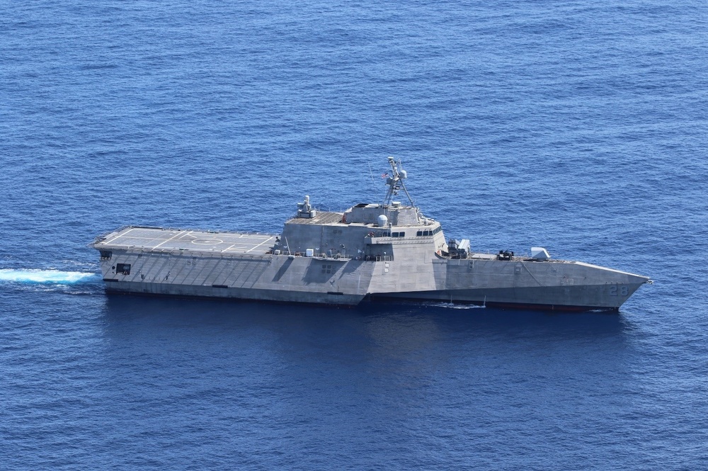 USS SAVANNAH UNDERWAY SOUTH CHINA SEA