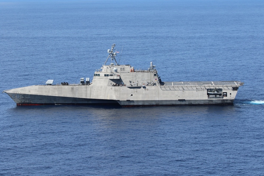 HEADLINE: USS SAVANNAH UNDERWAY SOUTH CHINA SEA