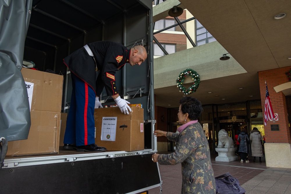 MARFORK Delivers Gifts for Gifts for Hope