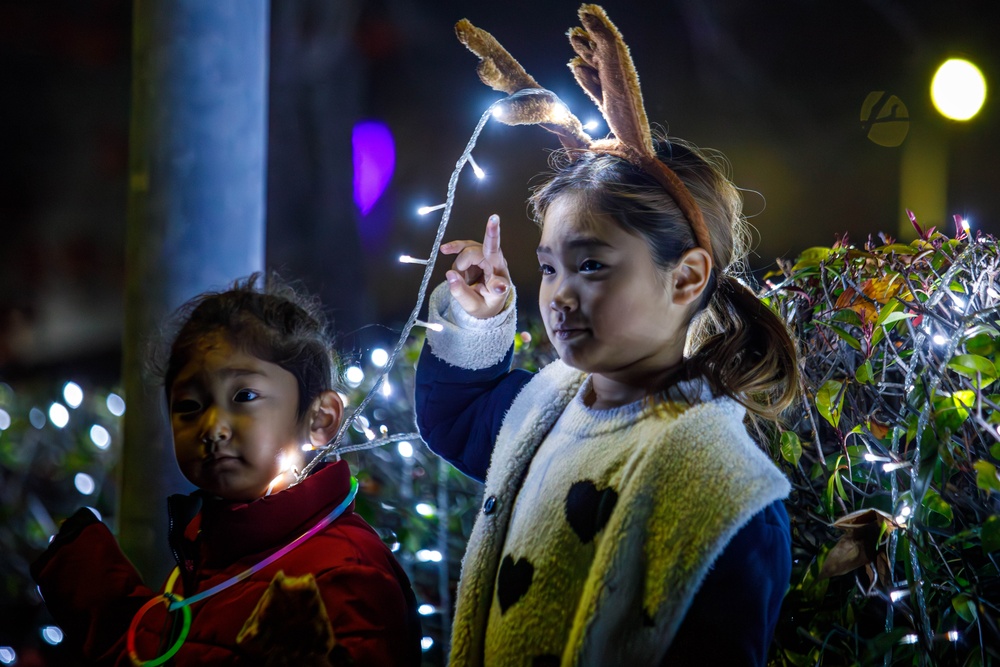 MCAS Iwakuni Tree Lighting Event