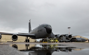 351st ARS Refuels P-8 Poseidon