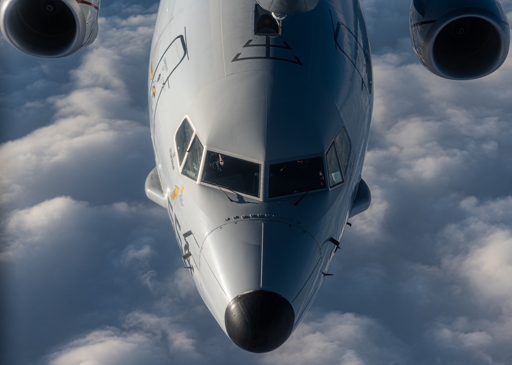 351st ARS Refuels P-8 Poseidon