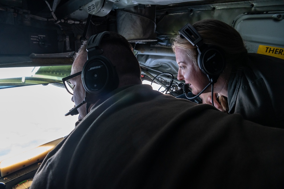 351st ARS Refuels P-8 Poseidon