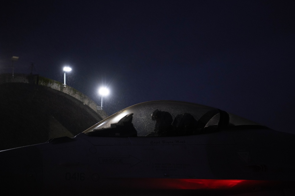 MAGNUM: 480th FGS Lighting up the Night