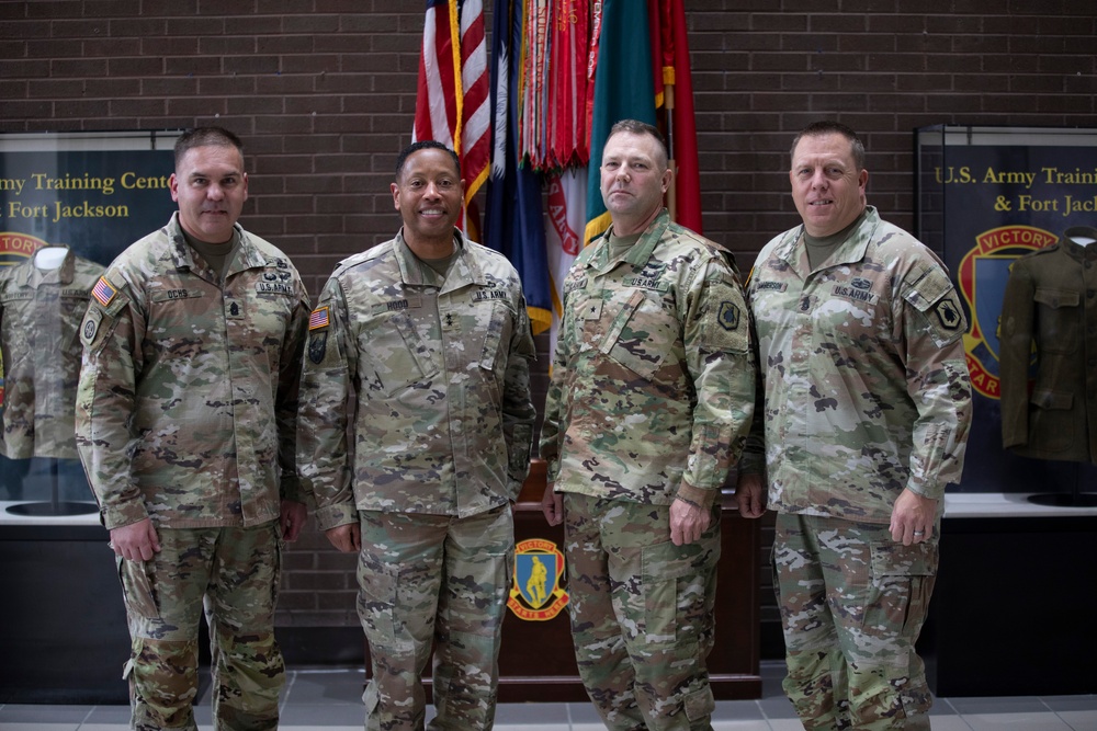 BG Gregory Glasow meets with MG Daryl Hood at Fort Jackson during a site visit