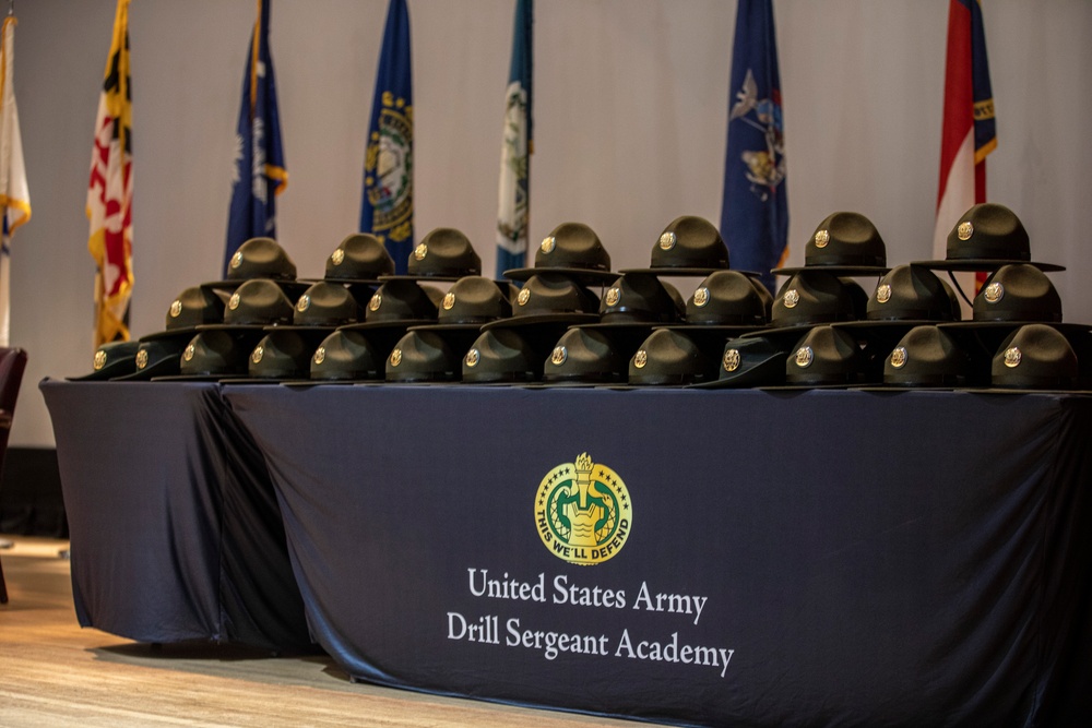 USAR Drill Sgt. Graduating class 001-25