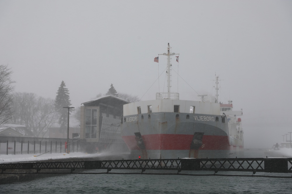 MacArthur Lock Seasonal Closure