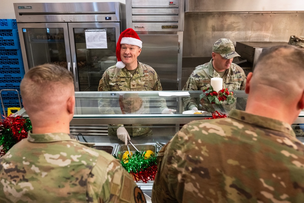 181st Intelligence Wing Services Hosts Christmas Meal for Airmen