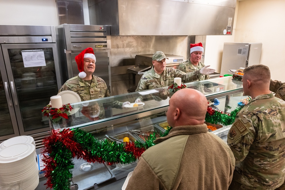 181st Intelligence Wing Services Hosts Christmas Meal for Airmen