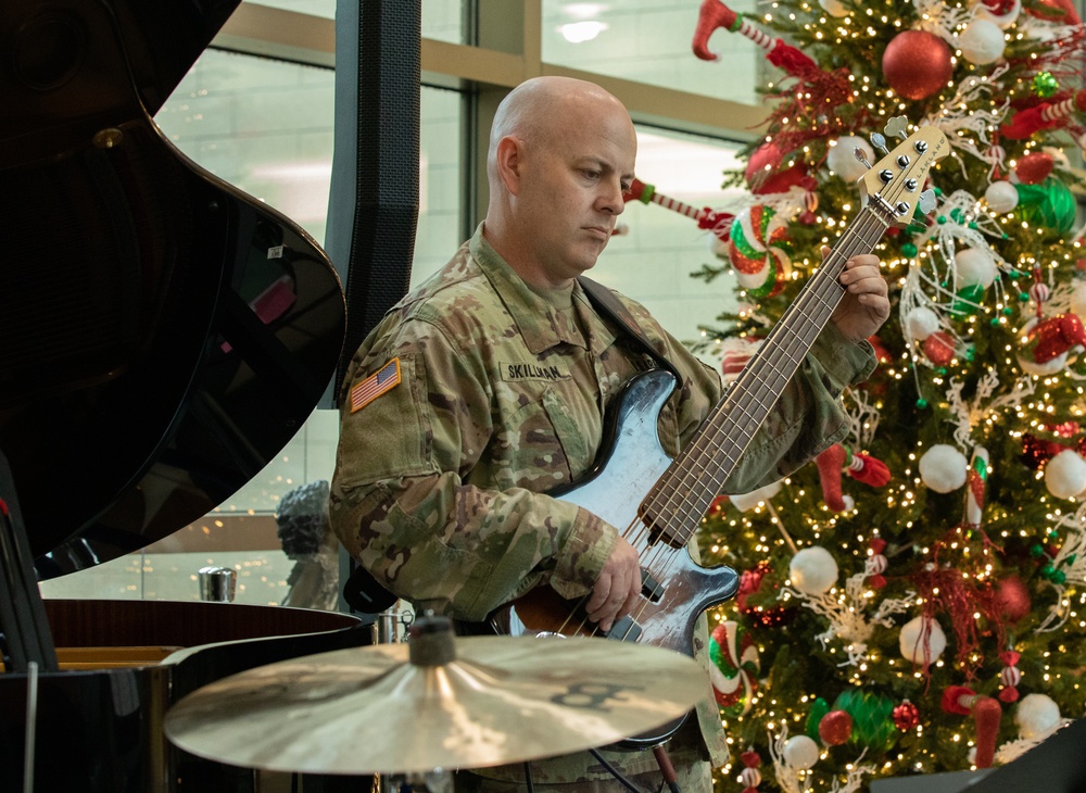 3rd Infantry Division Band performs Christmas Music at Candler and Lewis Cancer Research Hospitals