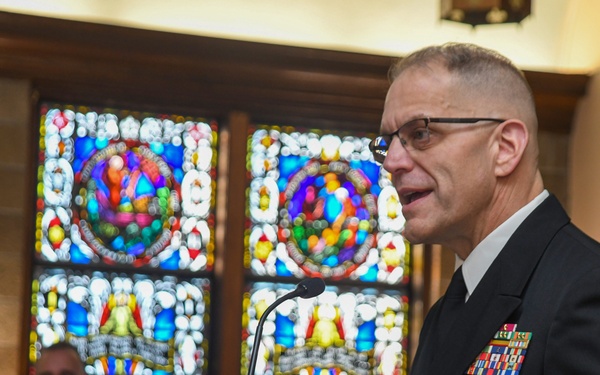 SUBASE celebrates the 80th Anniversary  of the Dedication of the Chapel on the Thames